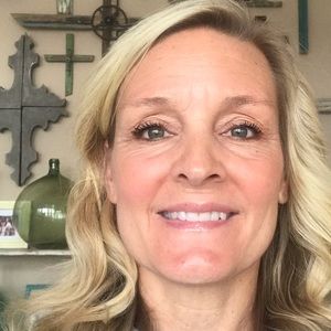 Meet your Posher, Christie